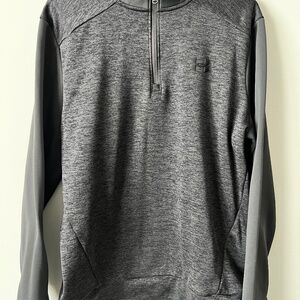 Mens Gray Under Armour Pullover, Size Medium, Great condition